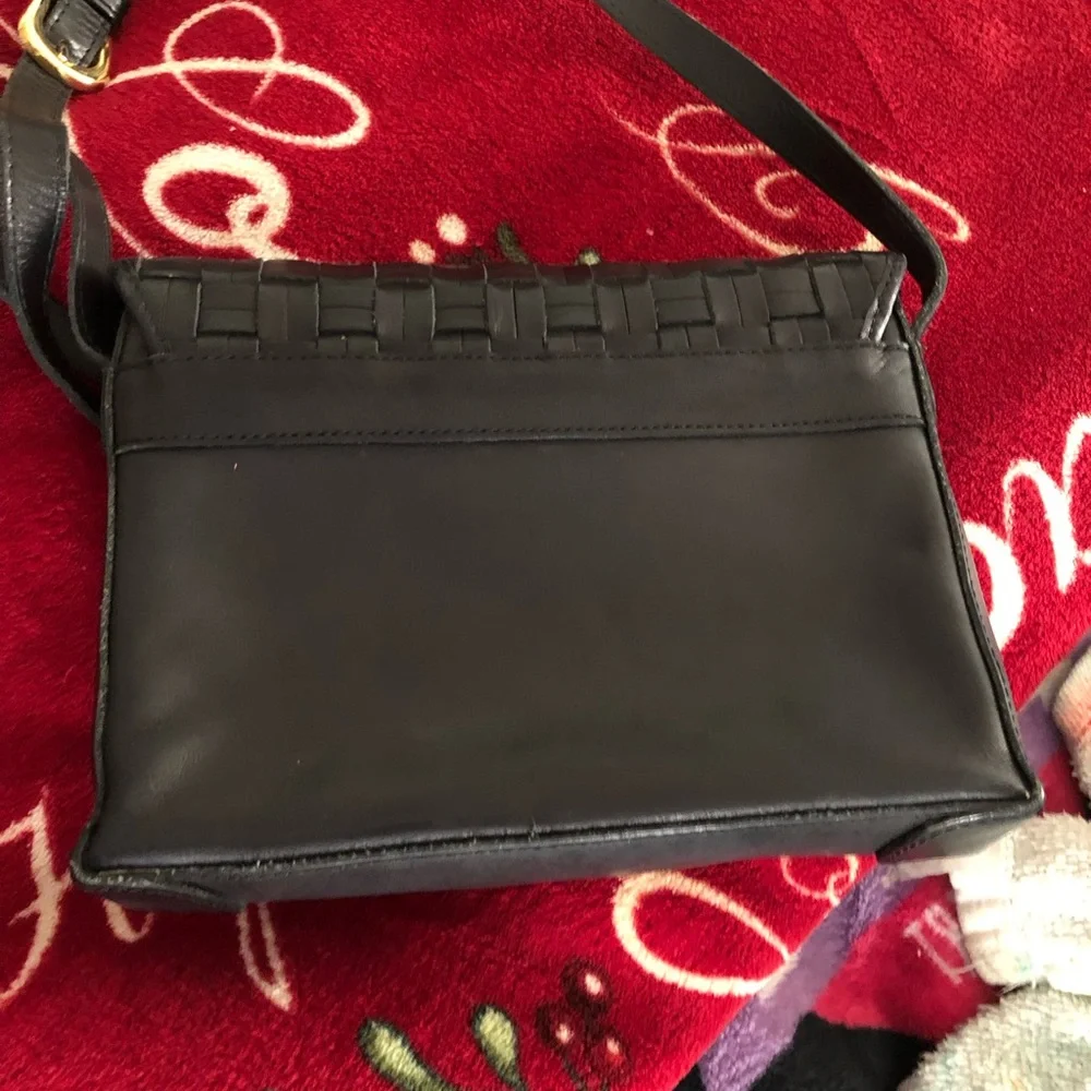 Brazil Genuine Black woven leather purse. Crossbody adjustable strap. - Picture 2 of 9